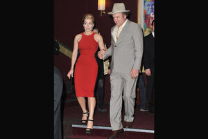 Kate Winslet é fã de vestidos ampulheta