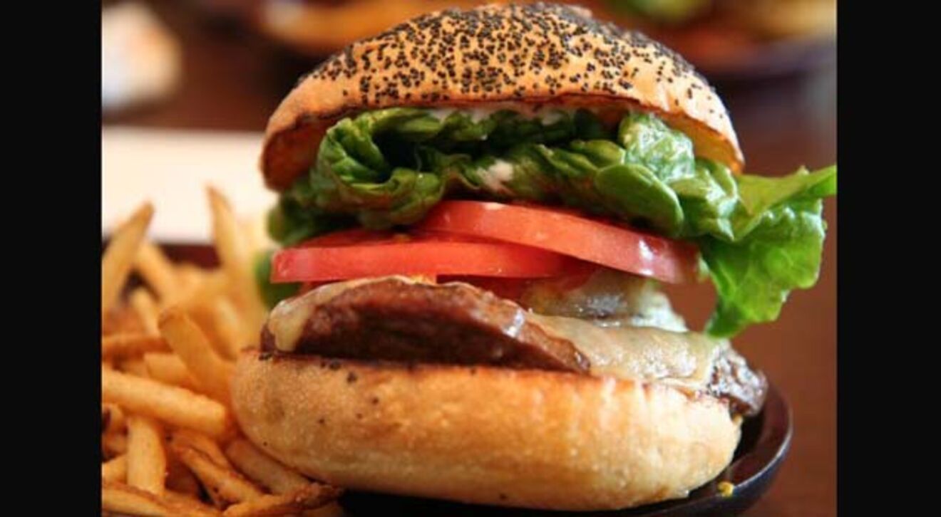 5 alimentos que envelhecem o seu cérebro