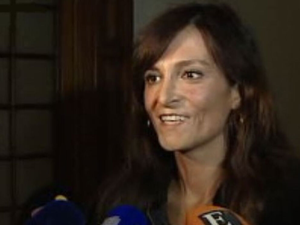 Isabel Moreira sofre quebra de tensão ao fazer declaração de voto