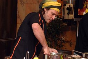 Chakall prepara o Bife Tugatino (vídeo)