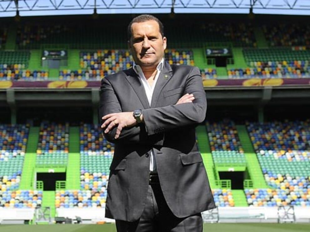 Sporting aceita suspensão de mandato de Pereira Cristóvão
