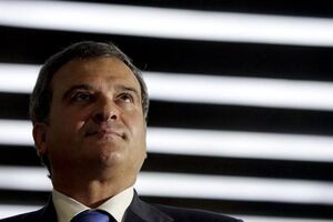 Relvas é acusado de tentar beneficiar empresa de Passos