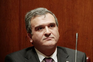 Conselho Científico não analisou caso Relvas em 2006