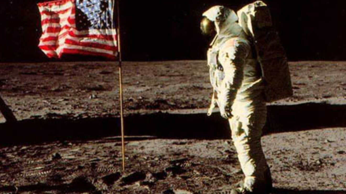 Lua. Houston, temos um problema de desarrumação - Vida - SÁBADO