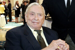 Morreu o escritor americano Gore Vidal 