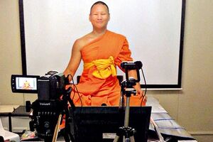 Vamos meditar pelo Skype (vídeo)