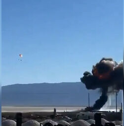 Piloto ejeta-se antes de avião se despenhar no deserto da Califórnia 