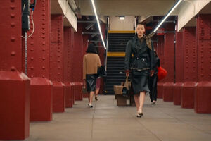 Chanel transforma estação de metro de Nova Iorque numa passerelle   