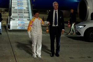 Tocha Olímpica chega a Roma em antecipação aos Jogos