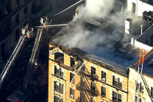 Incêndio em prédio em Nova Iorque deixa vários moradores e bombeiros feridos  