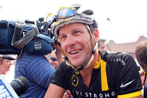 Armstrong perde os sete títulos do Tour