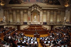 OE para 2013 aprovado pela maioria com um voto contra no CDS
