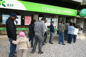IEFP: São cada vez mais os desempregados que optam por emigrar