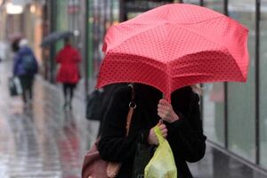 País em alerta amarelo devido a chuva e vento forte