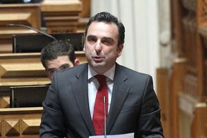 PSD acusa Seguro de ser “irresponsável”