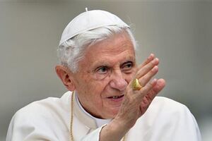 Bento XVI promete aos cardeais manter "proximidade espiritual"
