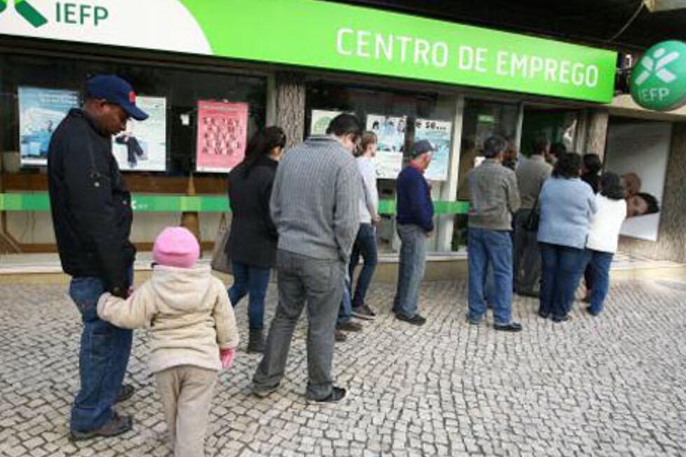 Trabalhadores abrangidos por despedimentos coletivos até outubro já superam 2024