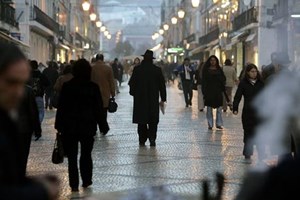 Em 2021 emigraram 60 mil portugueses. Reino Unido foi o principal destino