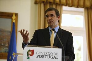 Governo volta a convidar PS