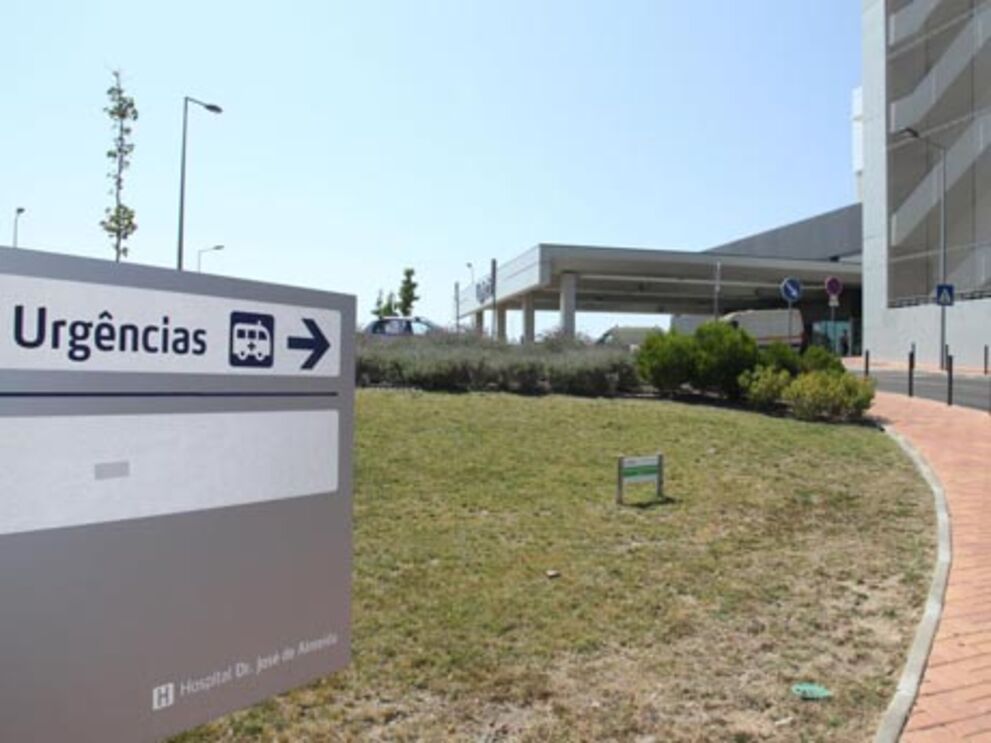 Explosão no Hospital de Cascais faz dois feridos