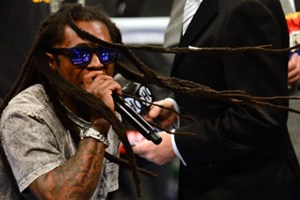 Lil Wayne arrisca pena de prisão de dez anos por porte de arma ilegal