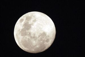 Lua maior e mais brilhante só hoje