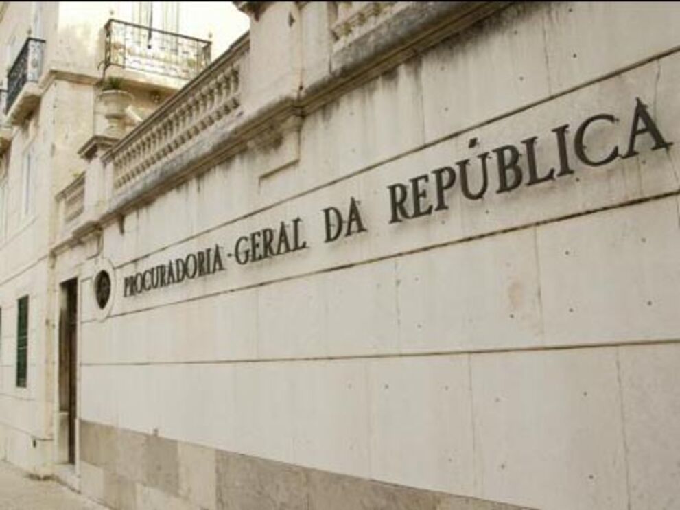PGR abre inquérito a escutas no PS