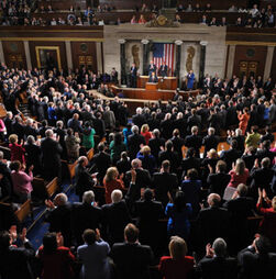 Senado dos EUA aprova acordo que abre caminho para reabertura do Governo