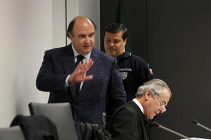 Ordem expulsa Vale e Azevedo