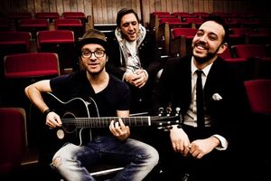 Os Inocentes actuam sem tabus no São Jorge (vídeo)