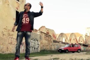 Rui Unas lança nova versão da música ‘Não Me Toca’ (vídeo)
