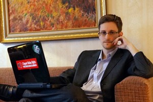 Edward Snowden pediu cidadania russa