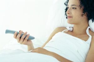 Mulheres começam a masturbar-se com objectos do quotidiano