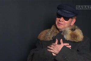 Auto-entrevista: o António e o Roberto (vídeos)