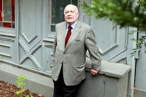 Morreu José Medeiros Ferreira