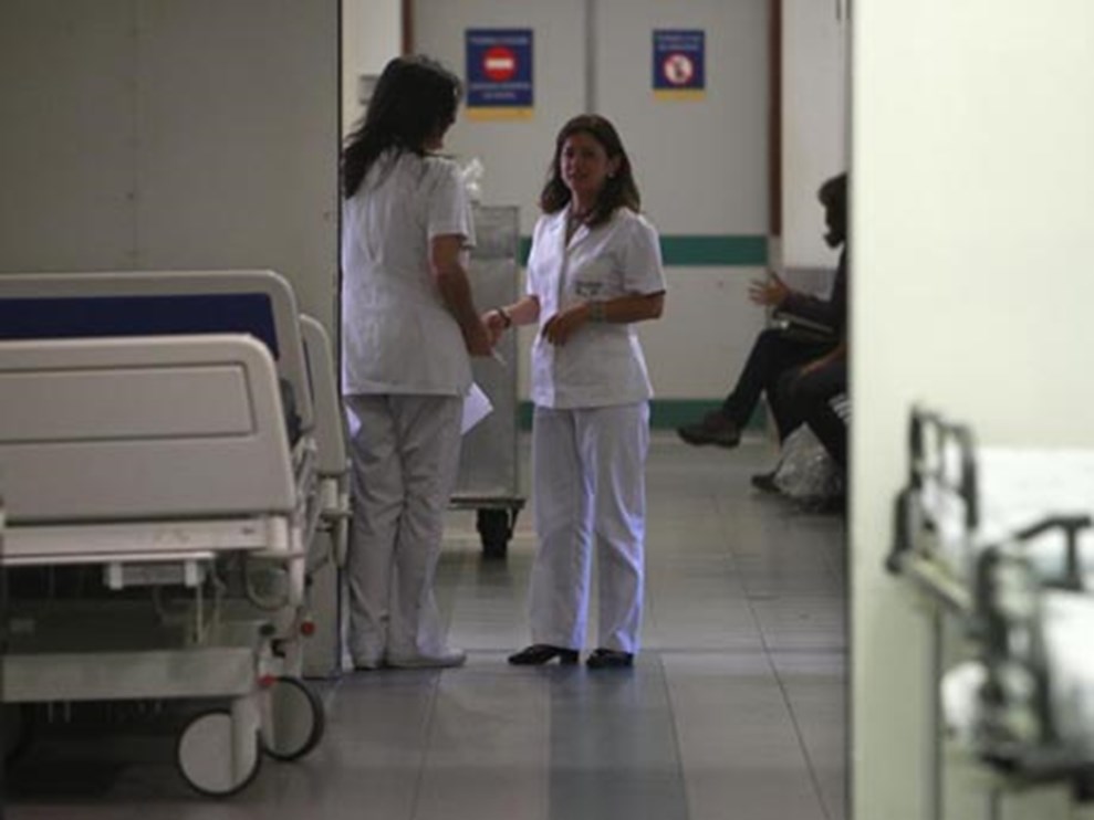 Médicos em greve voltam hoje de batas brancas à rua 