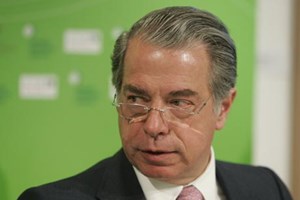 Como os amigos foram abandonando Ricardo Salgado