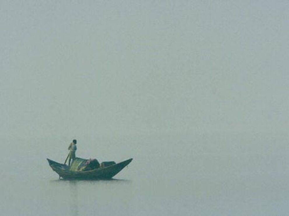 Índia procura 600 pescadores desaparecidos após tempestade