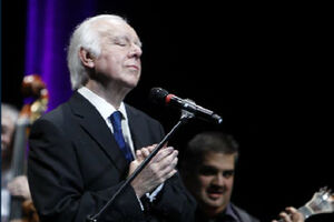 Carlos do Carmo vai receber Grammy Latino Carreira 