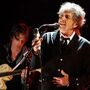 Bob Dylan edita álbum triplo de versões de clássicos