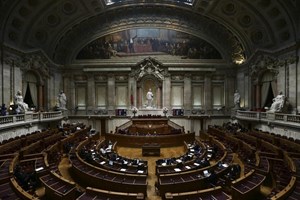 Definhamento, diz Ferro Rodrigues, azedume, contrapõe Passos Coelho