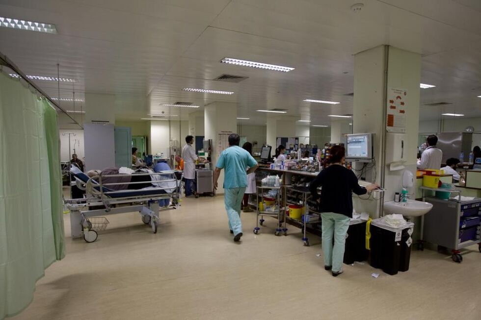 Profissionais de saúde podem ser penalizados por não ficarem no SNS