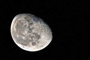 Estados Unidos violam a lei para regular negócios na Lua