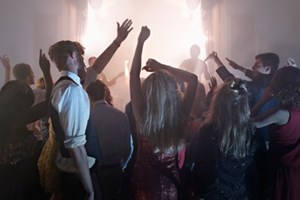 Já se levantou às seis da manhã para ir a uma festa sem álcool?