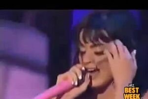 KatyPerryfallsdownlive.mp4