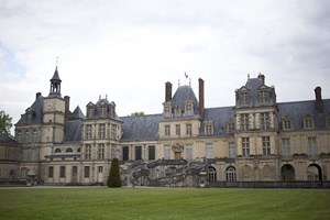 Quinze obras roubadas do Castelo de Fontainebleau