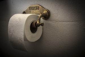 Na Bélgica, só um convidado poderá ir à casa de banho no Natal