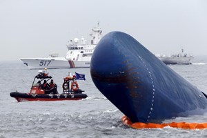 Tribunal condena a prisão perpétua capitão do ferry que afundou na Coreia do Sul