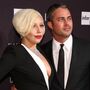 Lady Gaga e o noivo em 'guerra' por causa do dinheiro