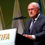 Sepp Blatter critica corrupção durante abertura do congresso